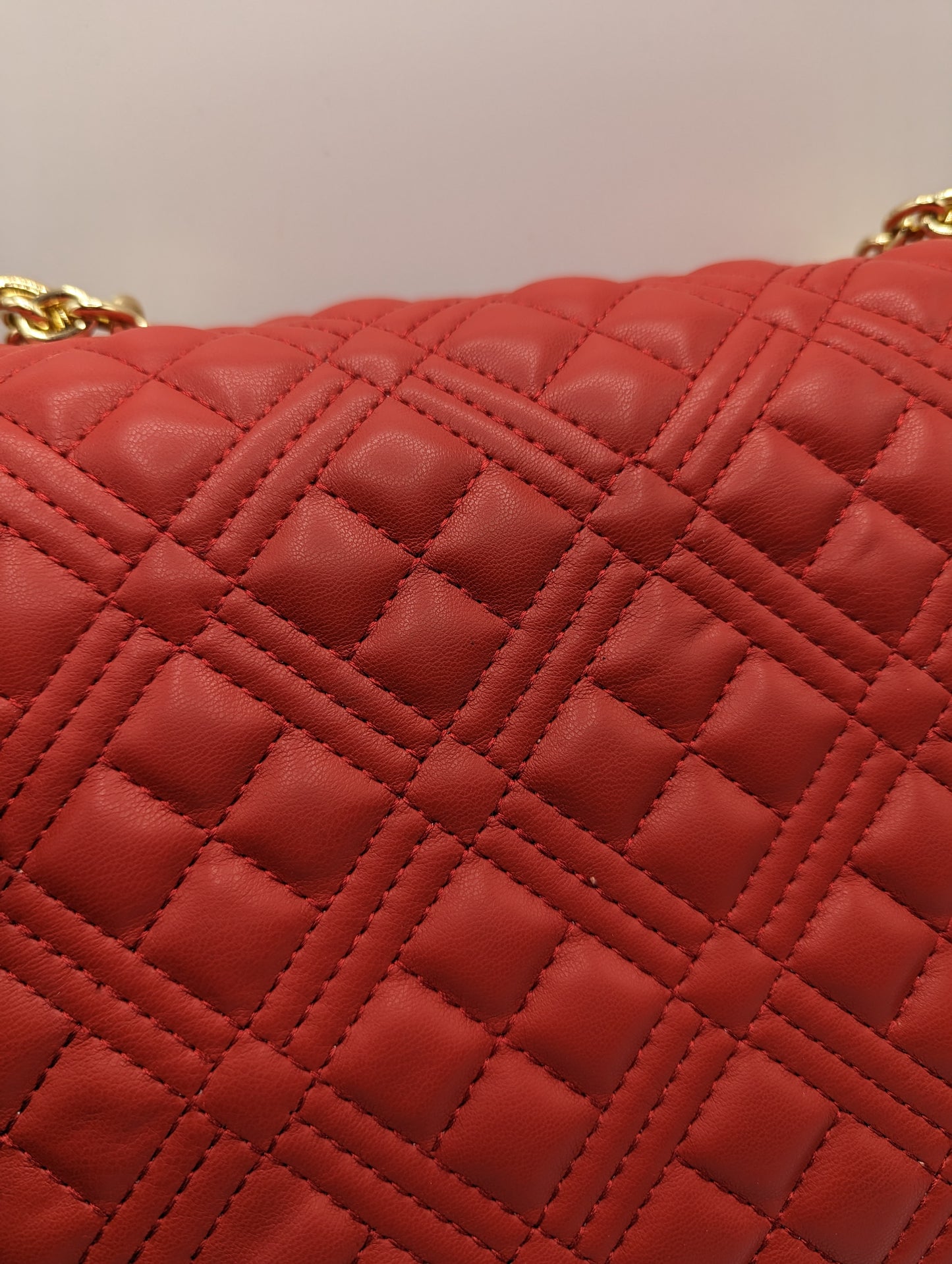 LOVE MOSCHINO Quilted Shoulder Bag - Red