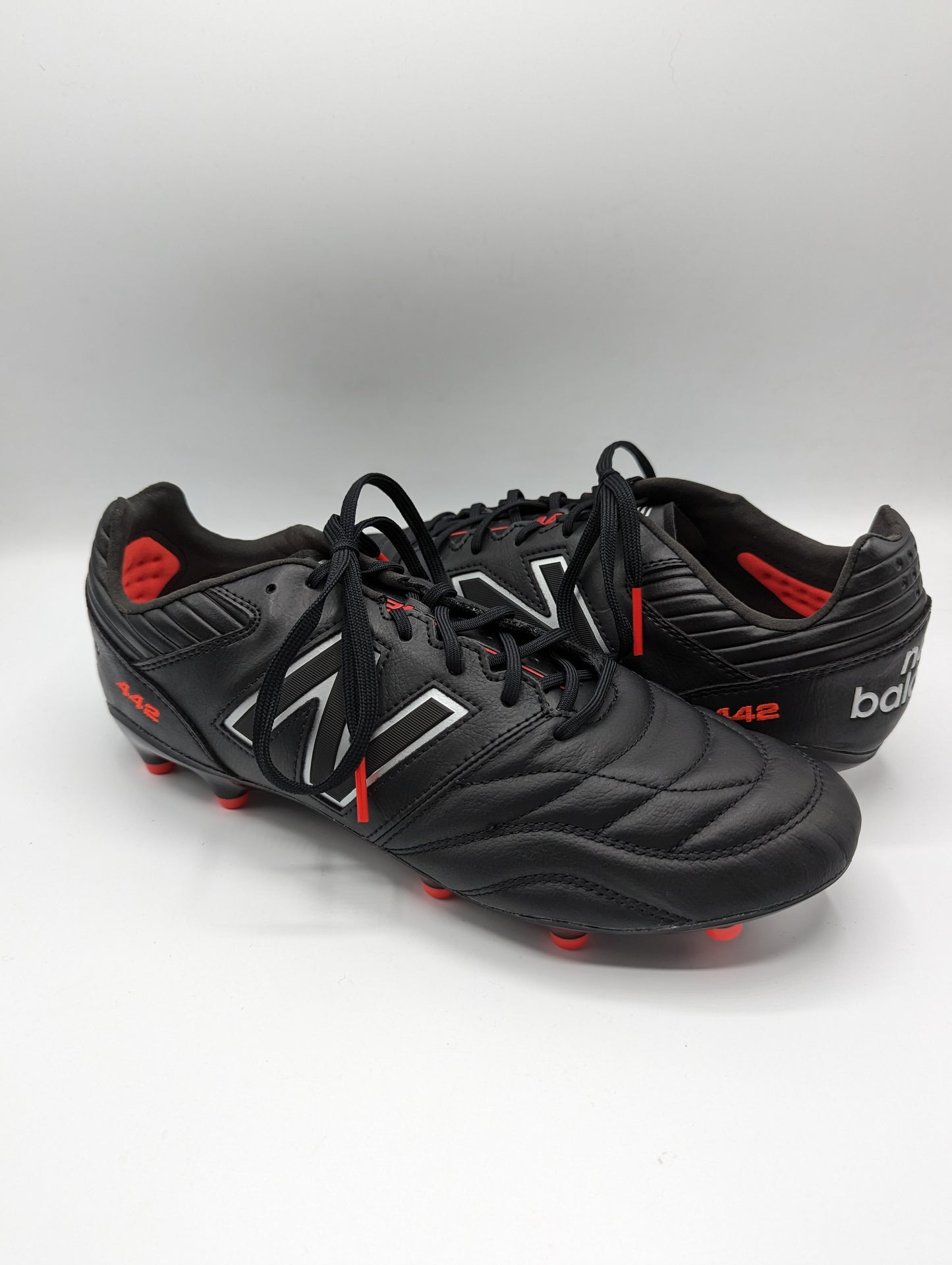 New Balance 442 V2 Pro Firm Ground Men Football Boots - Black