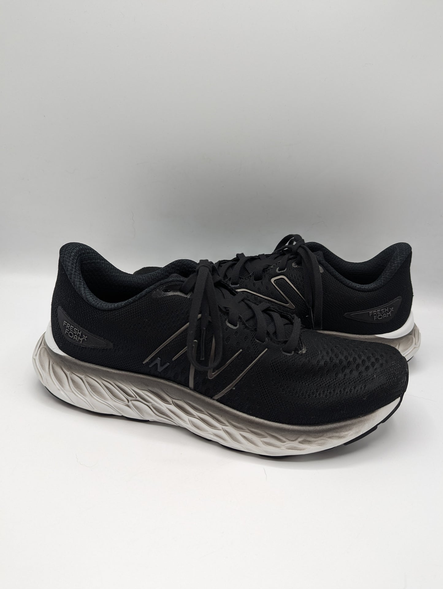 New Balance Fresh Foam X EVOZ v3 Trainers Black - Mens