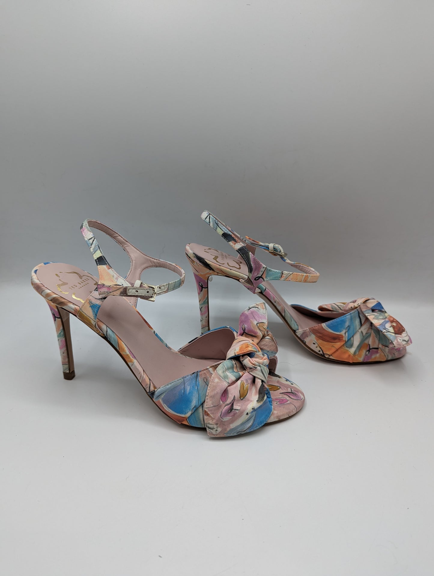 Ted Baker Nestar Art Print Stilleto Heels With Bow - Womens - Pink