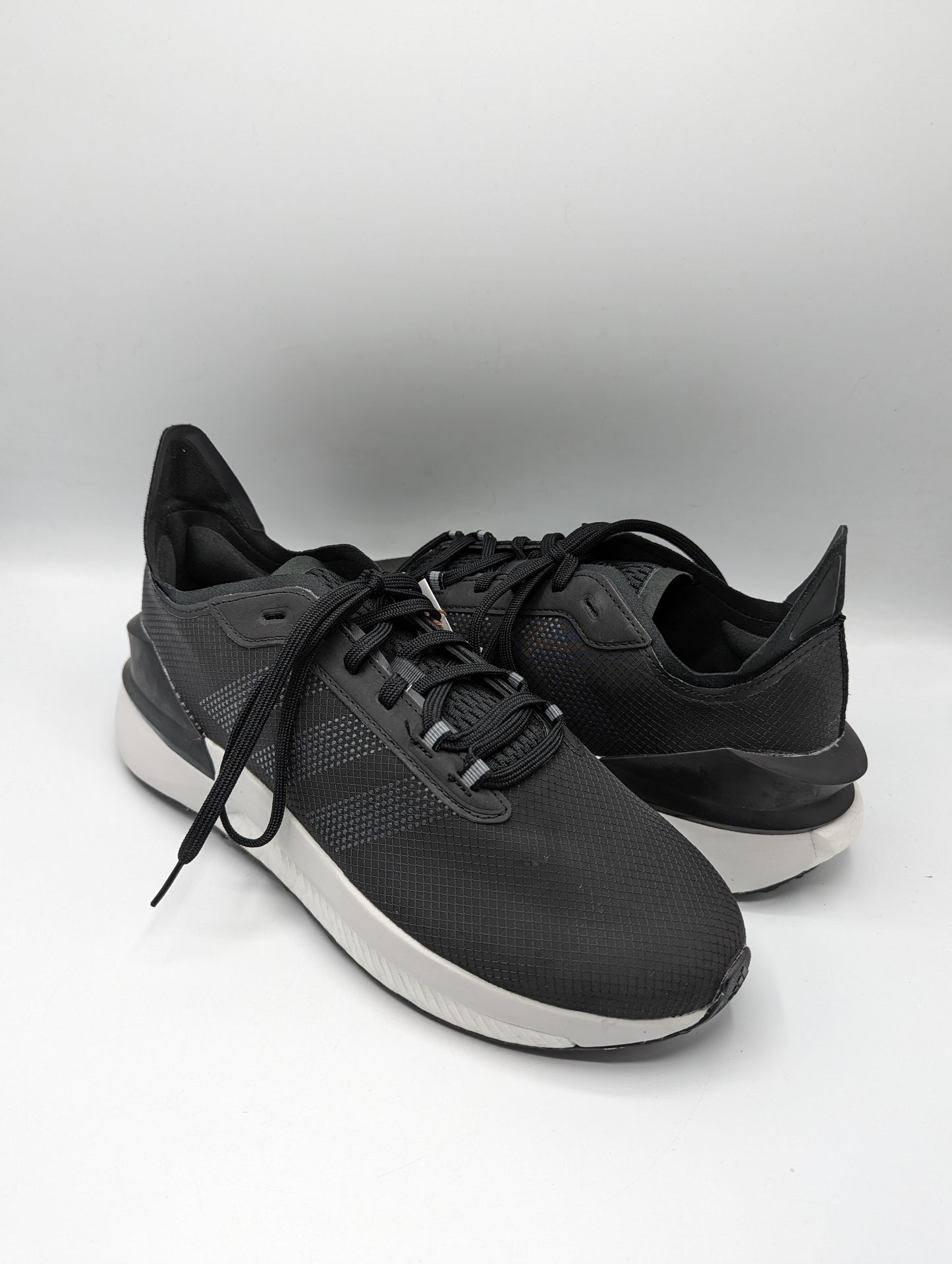 Adidas Avryn Trainers Mens - Black