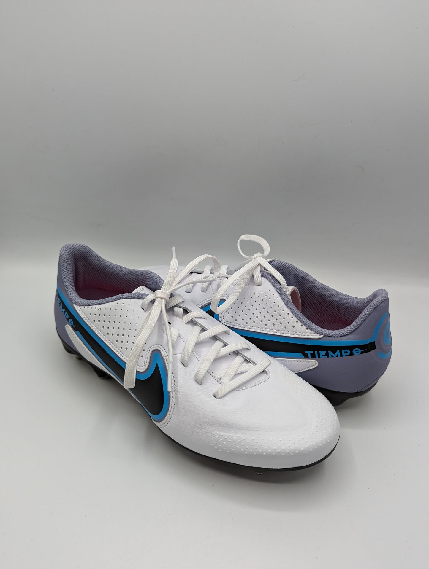 Nike Tiempo Legend 8 Academy Anti Clog Soft Ground Boots - Mens - White