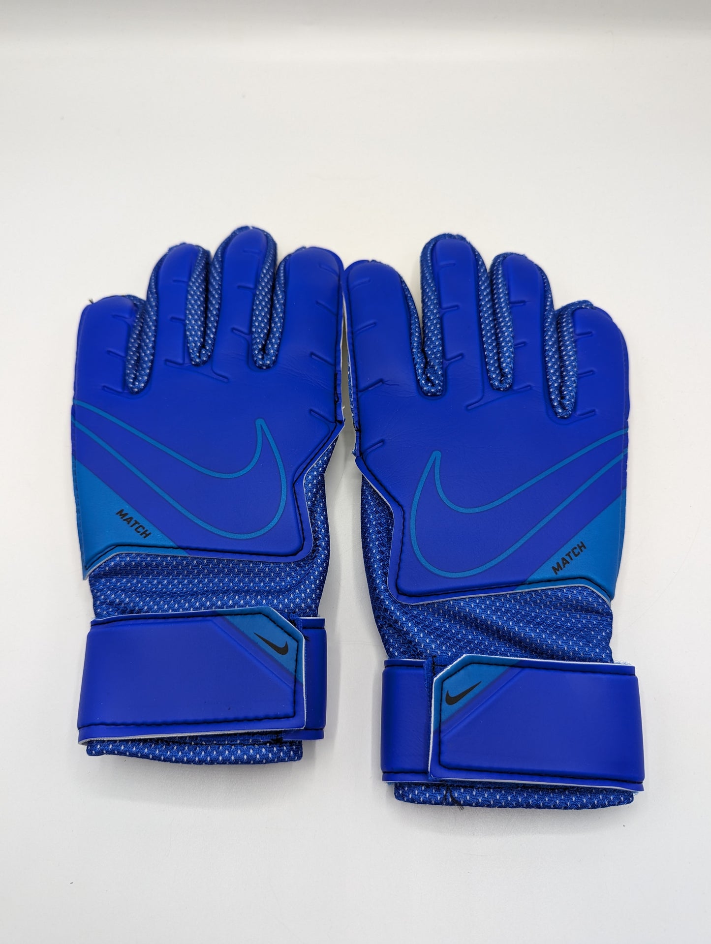 Nike Match Goalkeeper Gloves - Adults- Blue