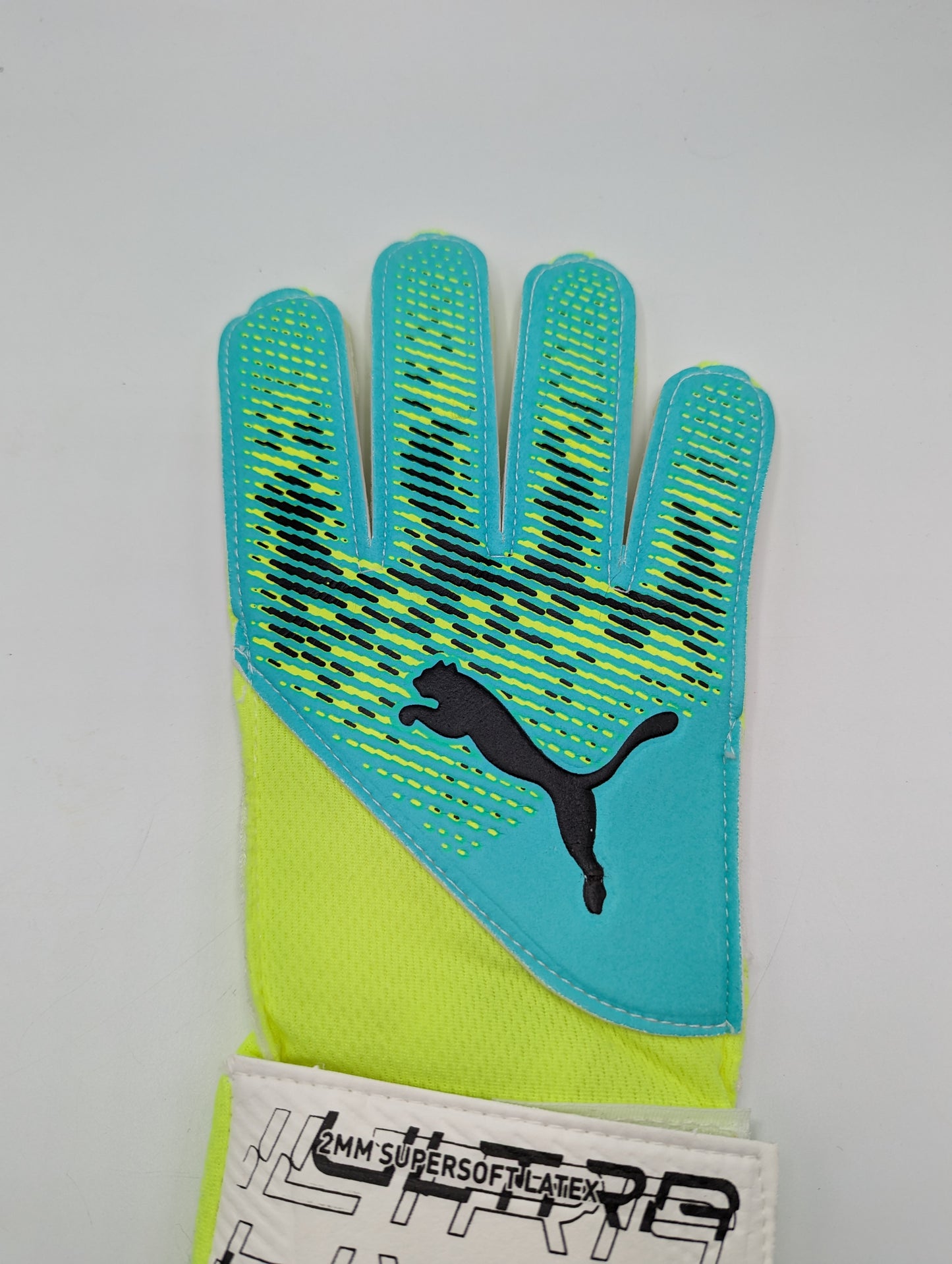 Puma Goalkeeper Gloves - Adults - Green