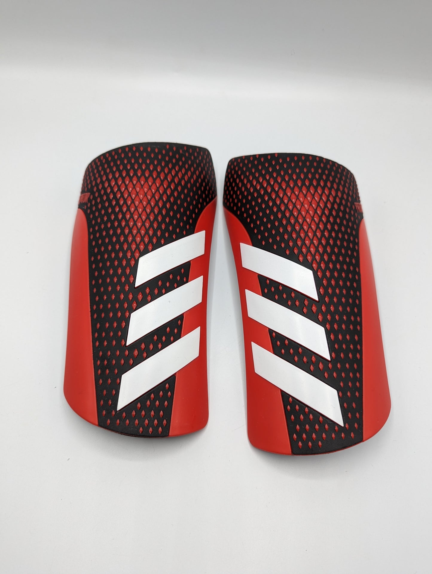 Adidas Predator 20 League Shin Pads - Adults - Black/Red