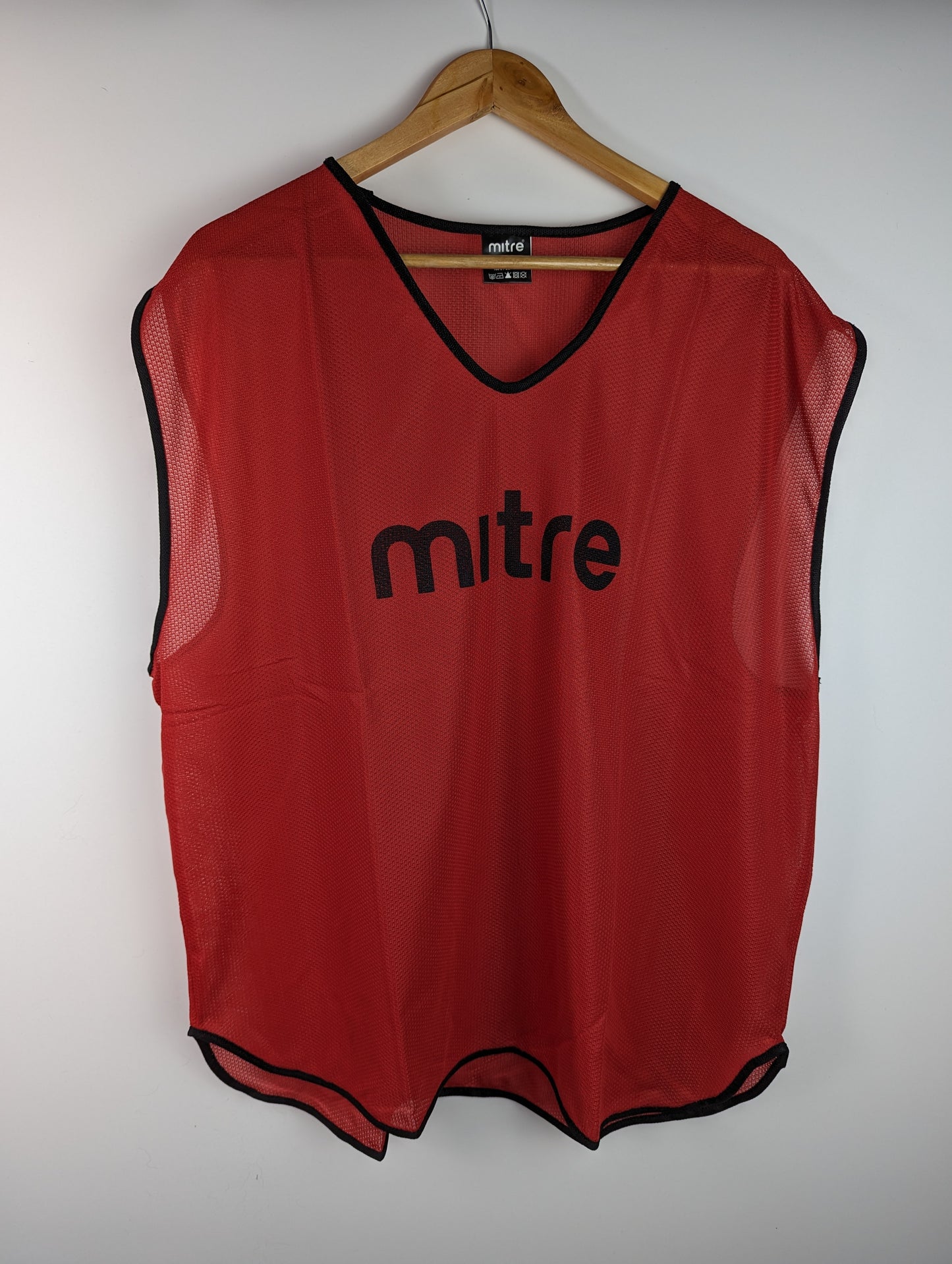 X10 Mitre Pro Training Bib Mens - Red