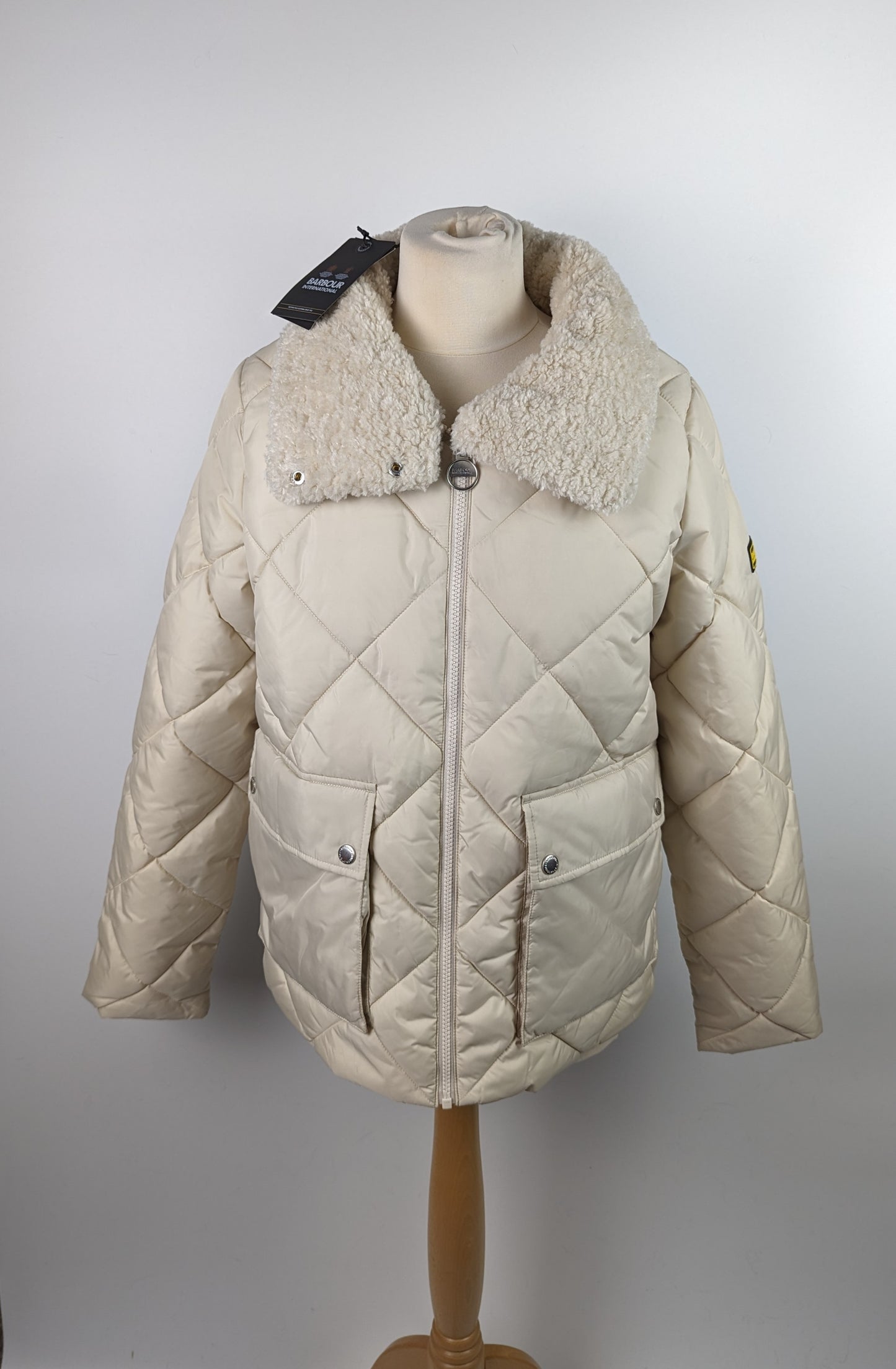 BARBOUR INTERNATIONAL Womens Norton Quilted Jacket - Cream