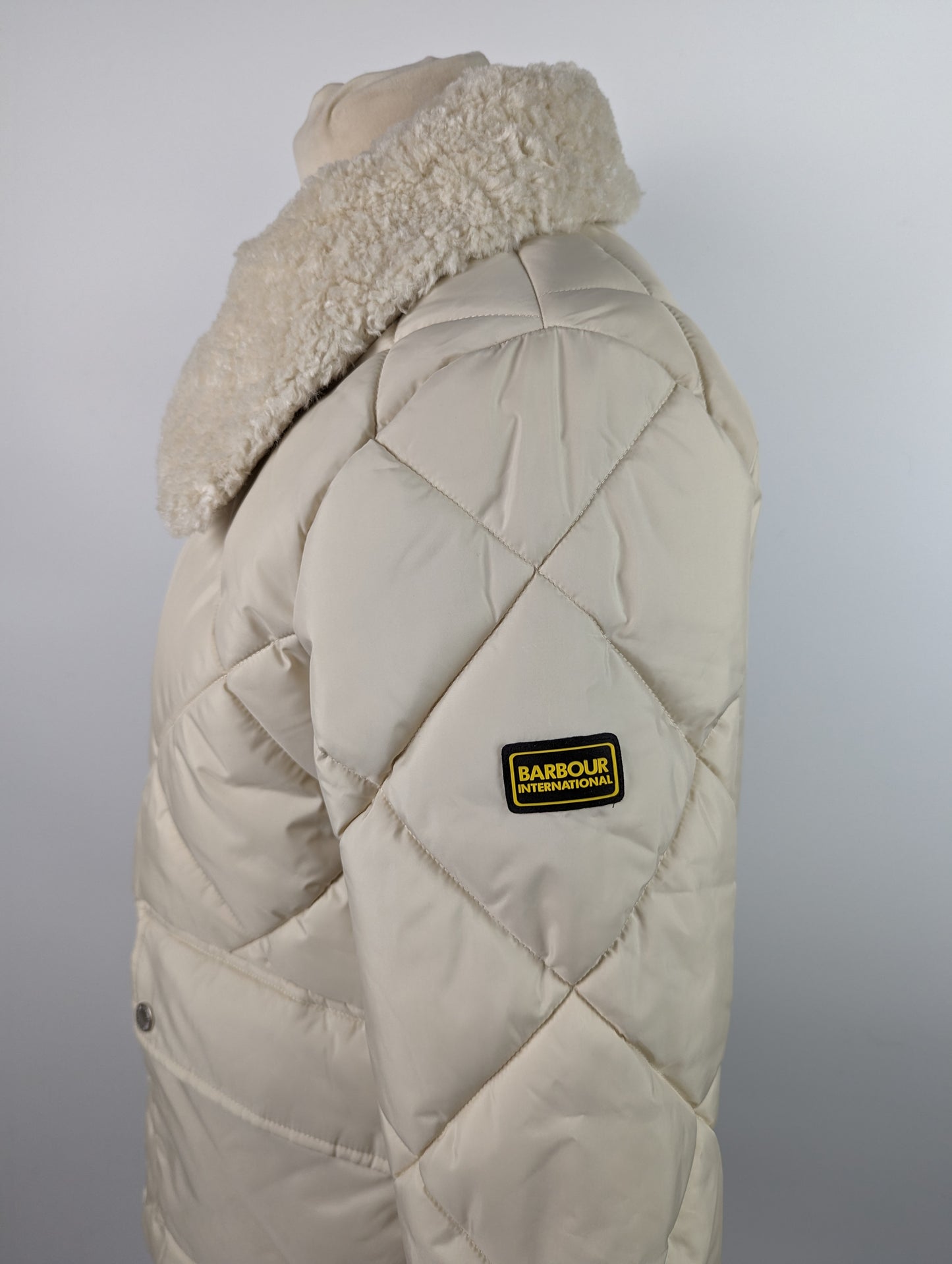 BARBOUR INTERNATIONAL Womens Norton Quilted Jacket - Cream