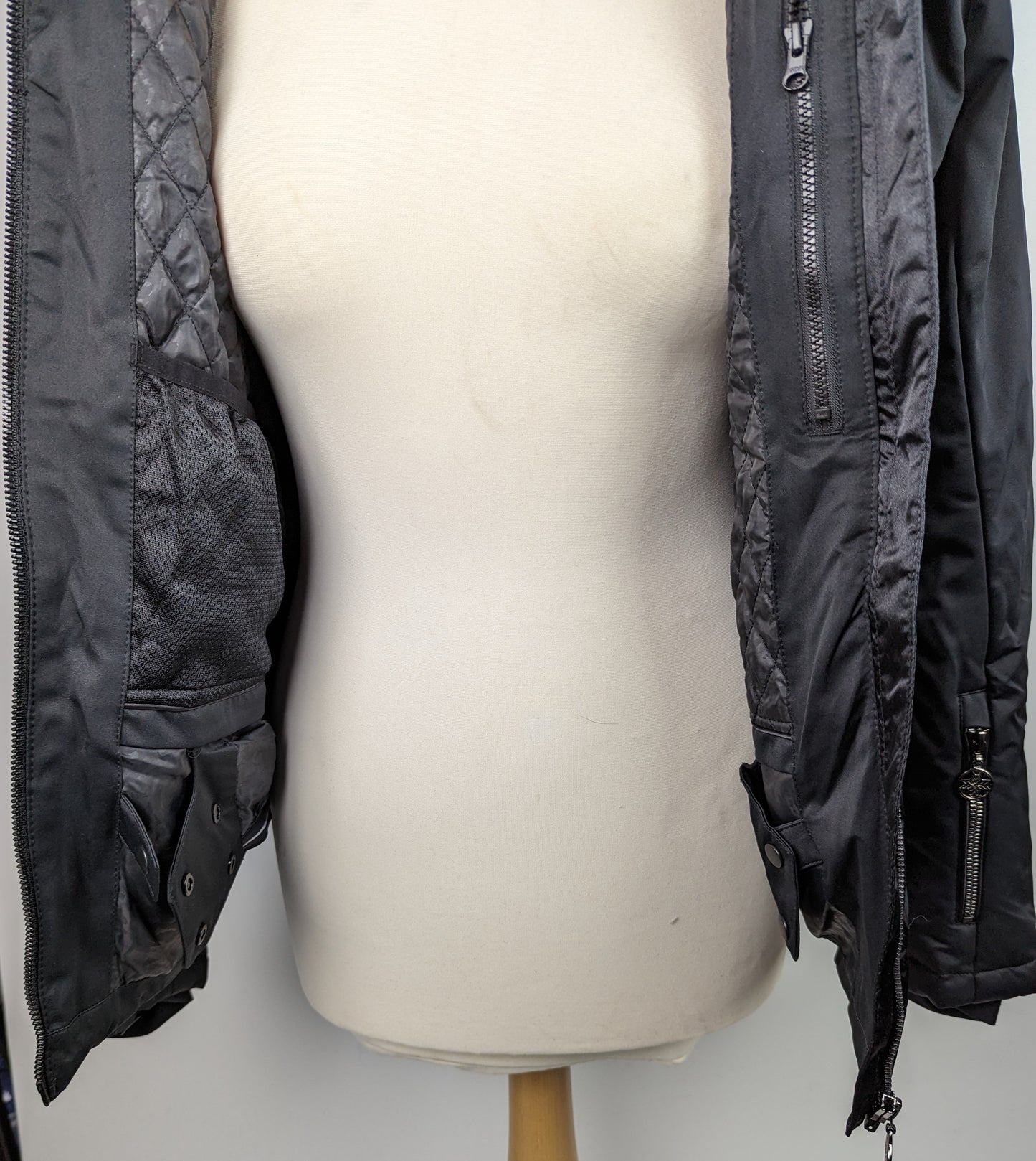 DARE2B X JULIEN MACDONALD Mastery Ski Jacket - Black