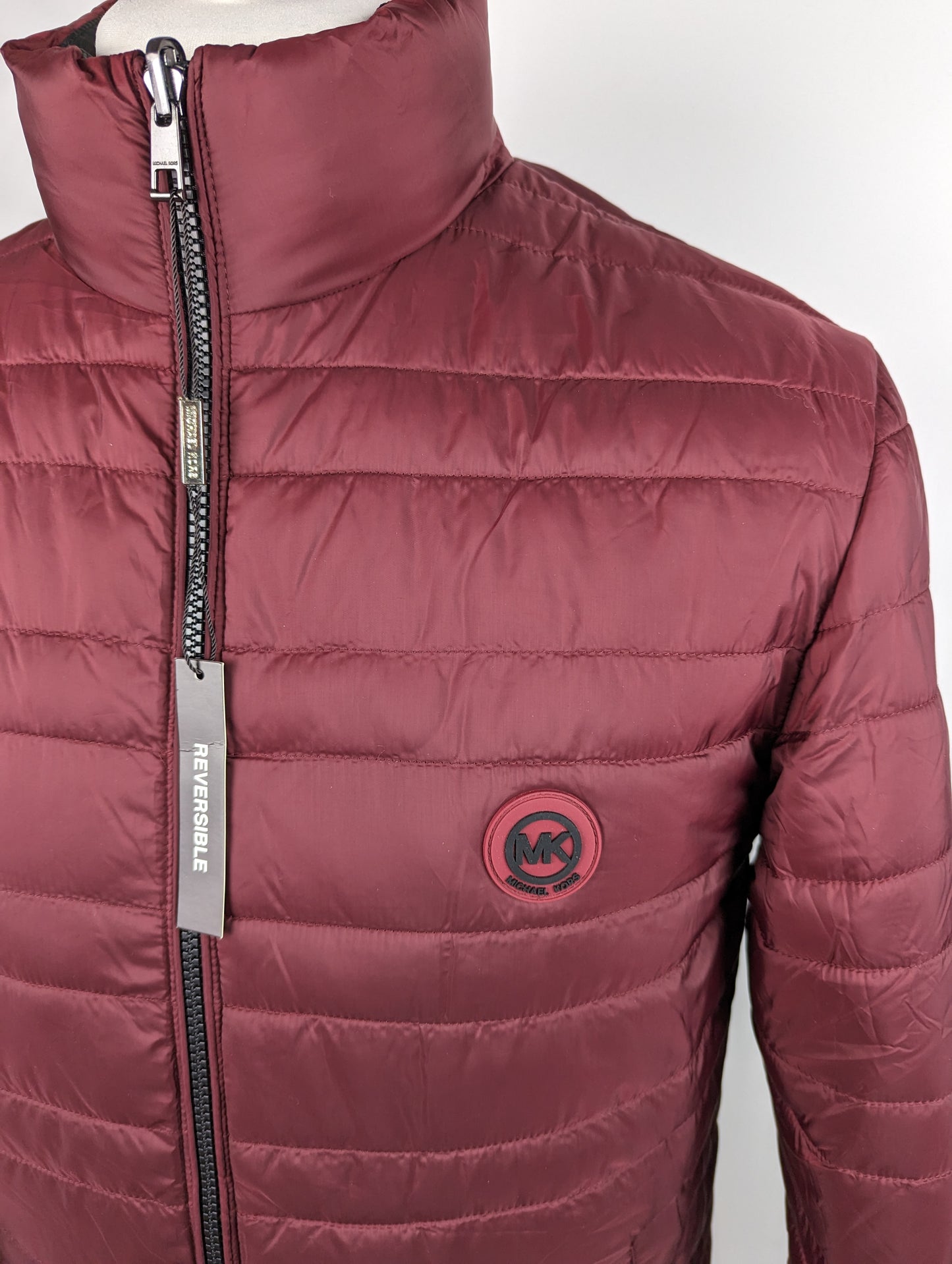 MICHAEL KORS Reversible Puffer Jacket - Black / Red