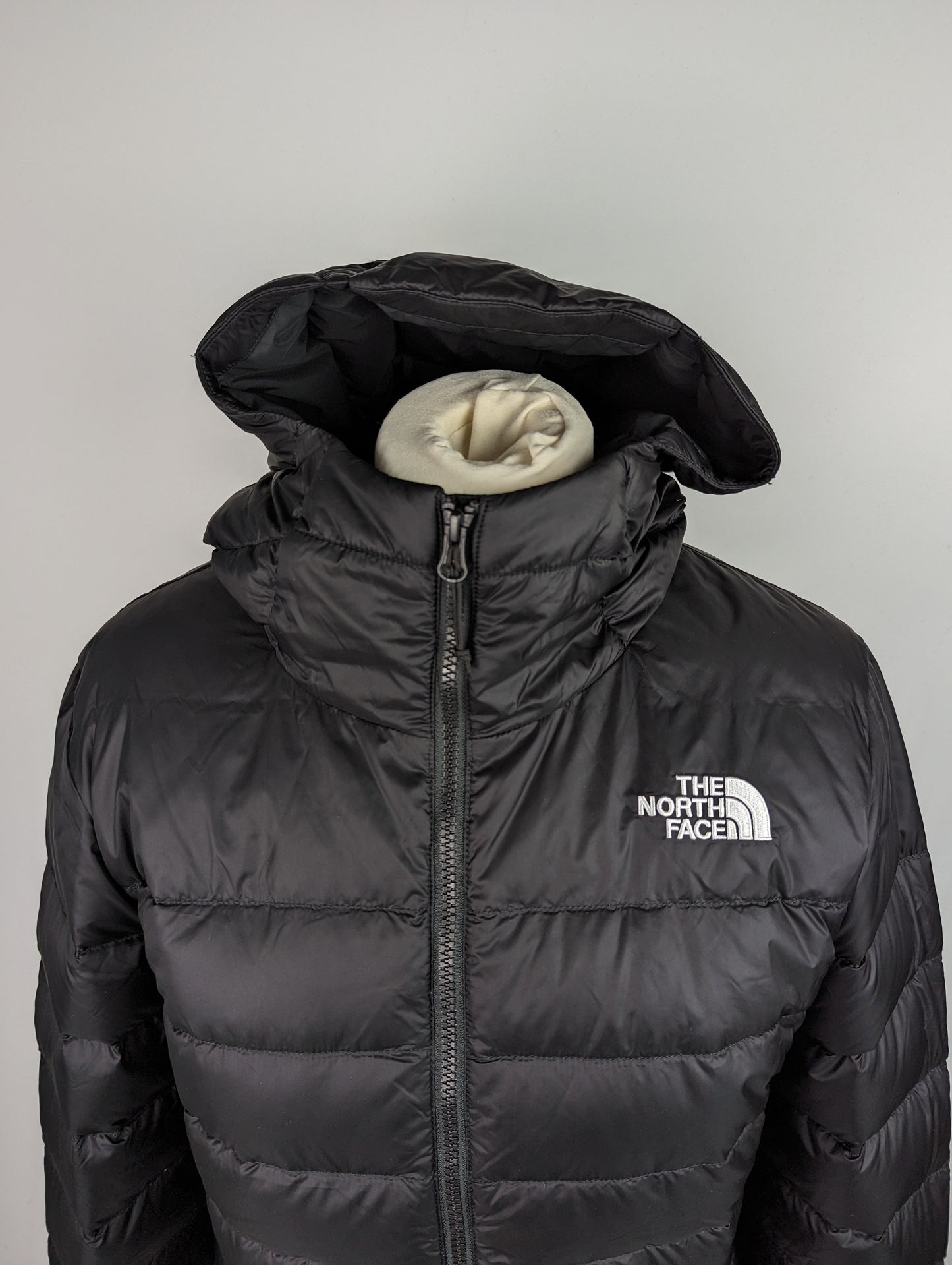 THE NORTH FACE Hyalite Down Hooded Jacket - Black