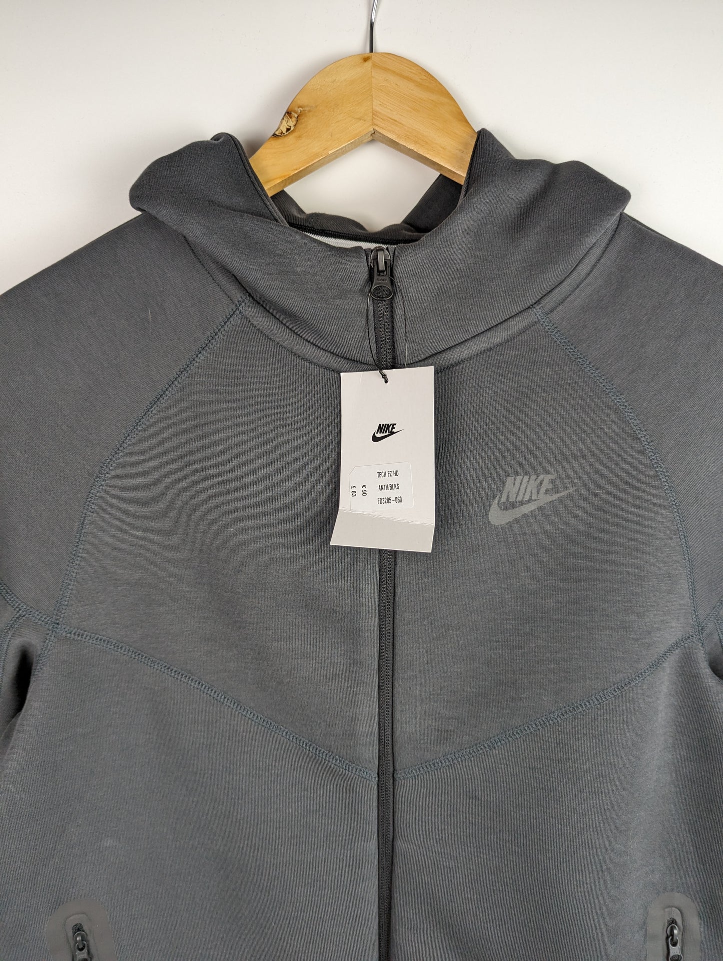 Nike Sportswear Tech Fleece Older Boys Full-Zip Hoodie - Grey