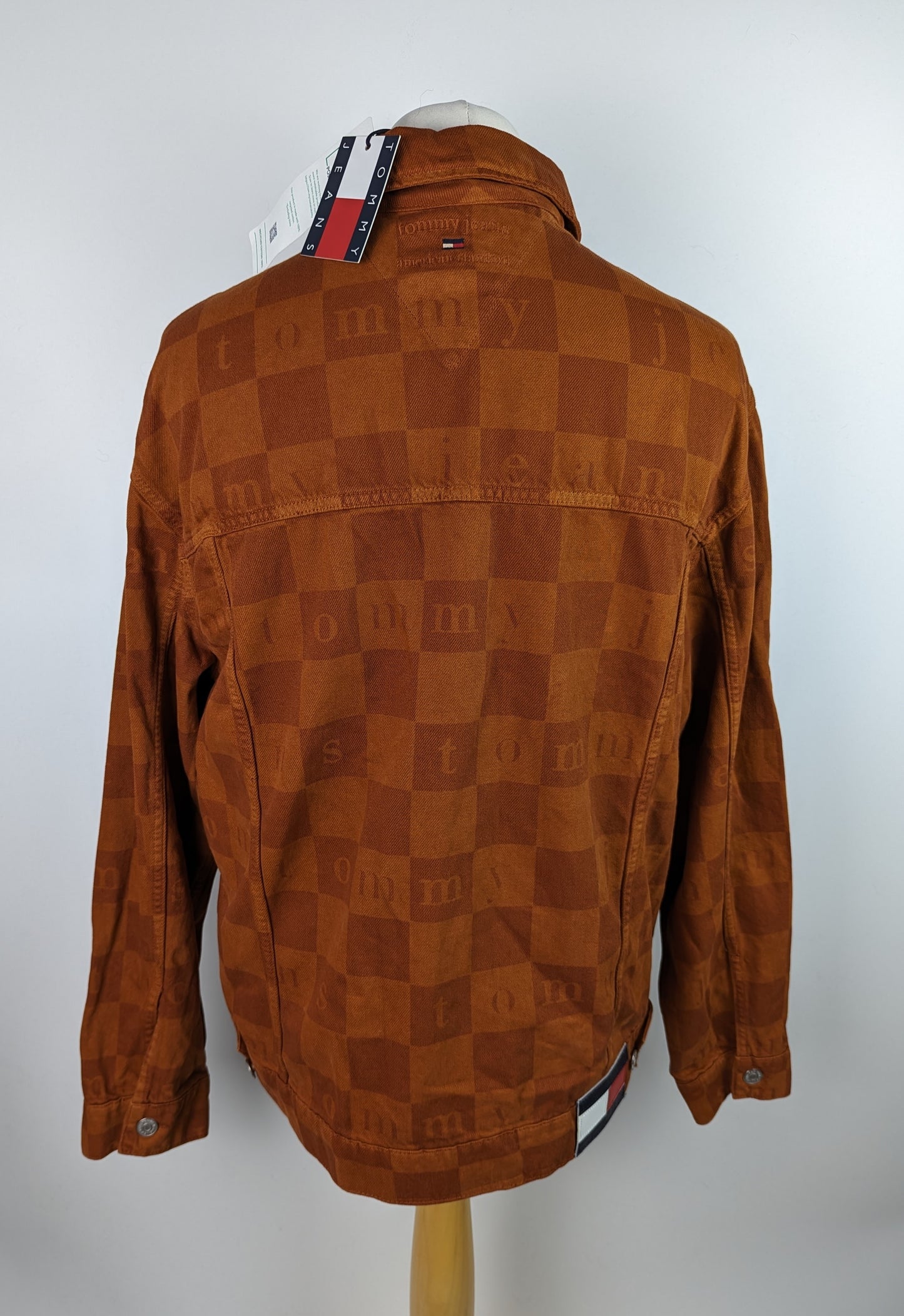 TOMMY JEANS Mens Check Trucker Jacket - Brown / Orange