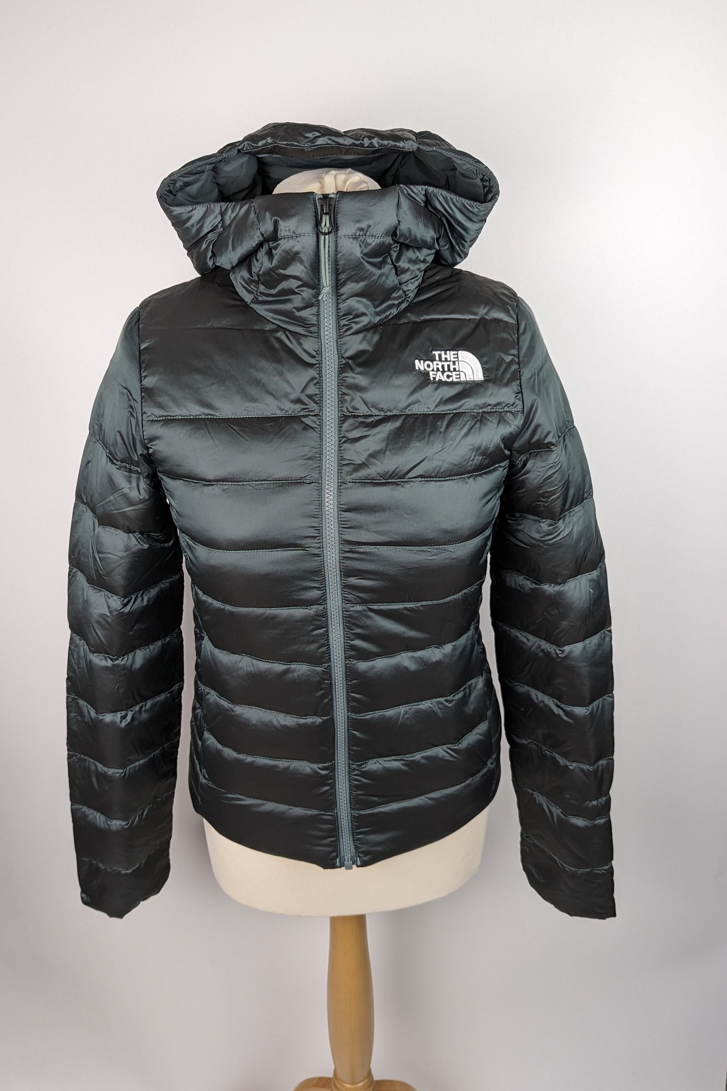 THE NORTH FACE Women's Aconcagua Hooded Down Jacket - Green