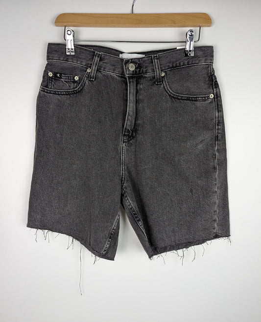 CALVIN KLEIN JEANS Cut Edge Mom Shorts - Grey