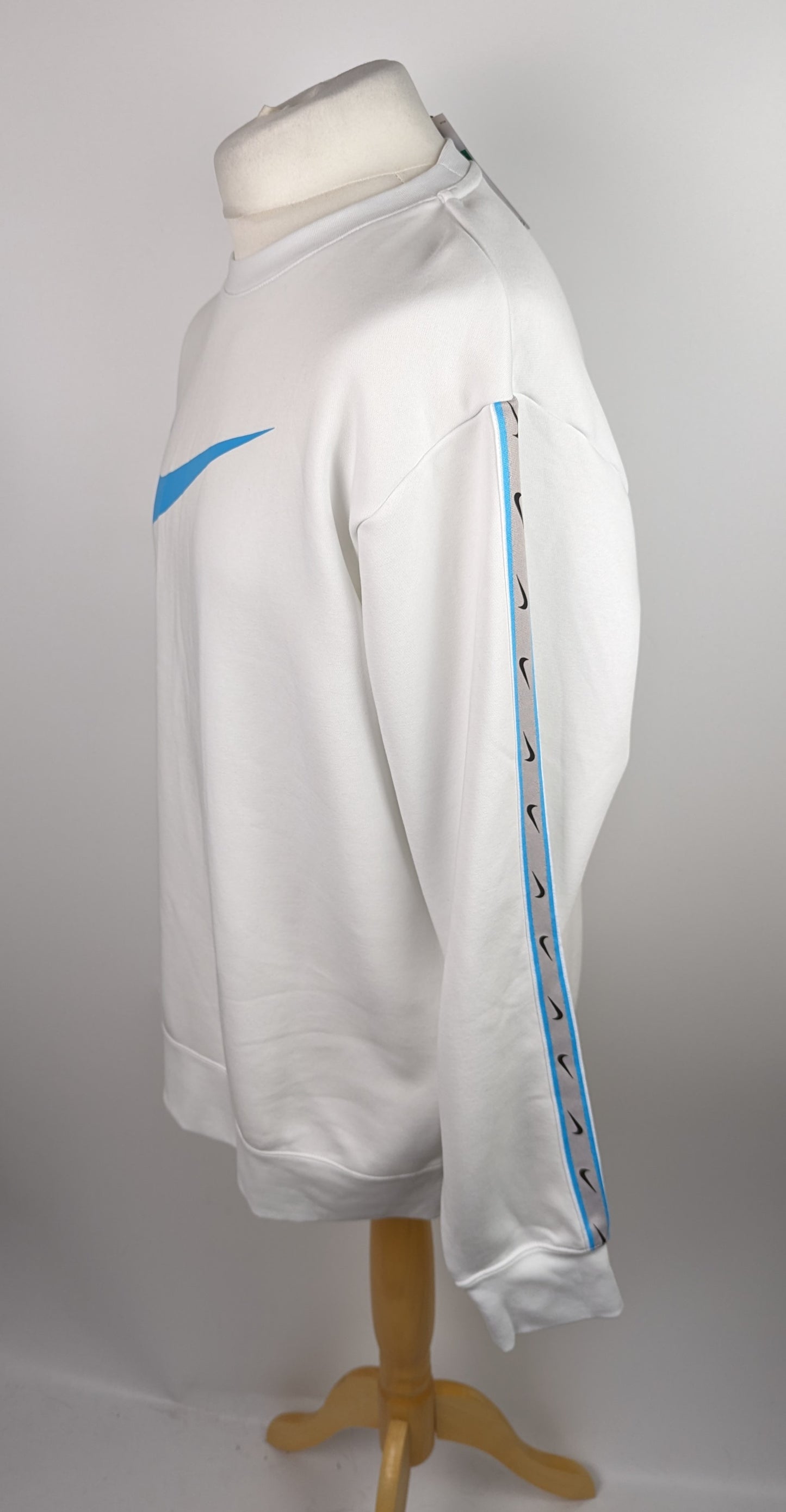 Nike Sportswear Repeat Men's Fleece Jumper- White