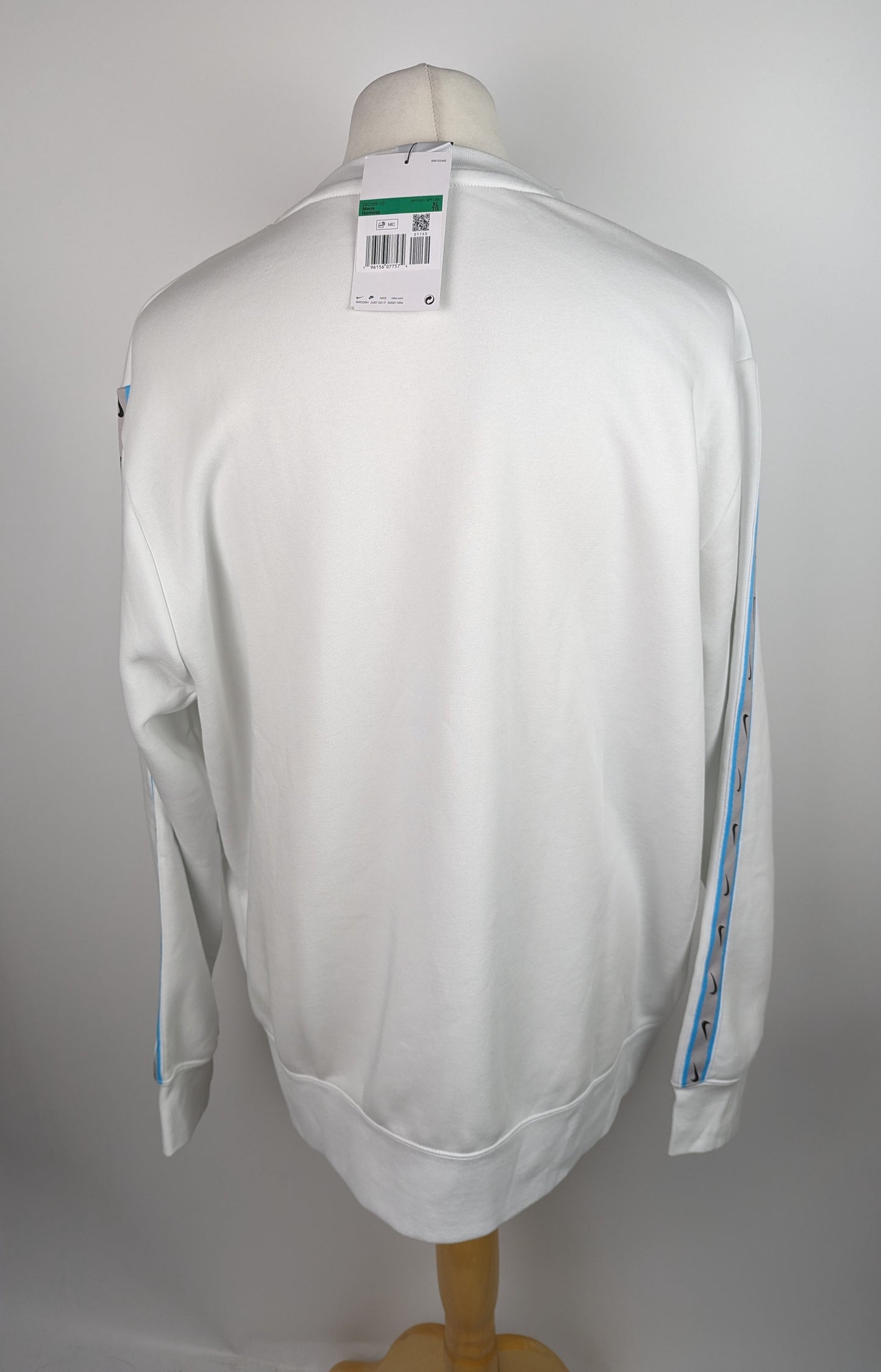 Nike Sportswear Repeat Men's Fleece Jumper- White