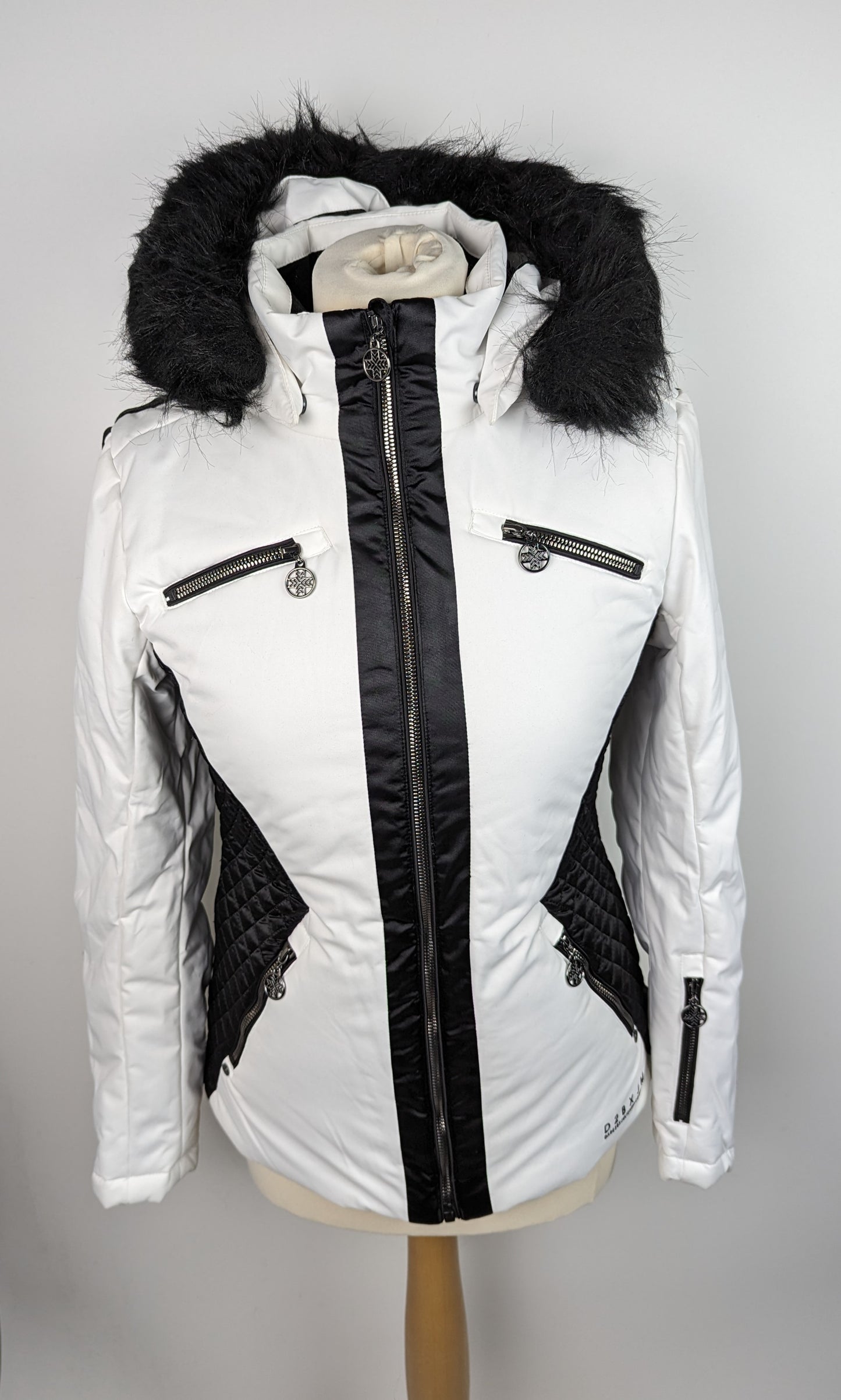 DARE2B X JULIEN MACDONALD Mastery Ski Jacket - White