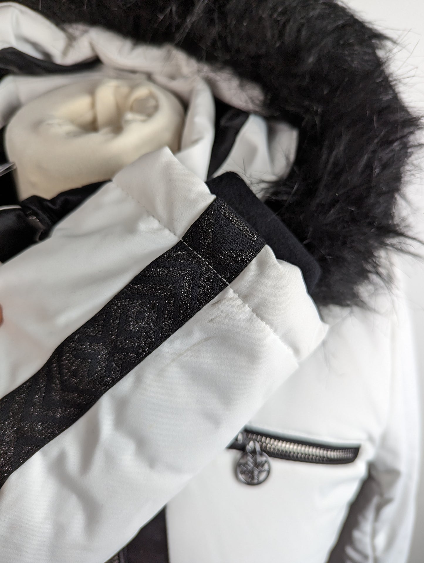 DARE2B X JULIEN MACDONALD Mastery Ski Jacket - White