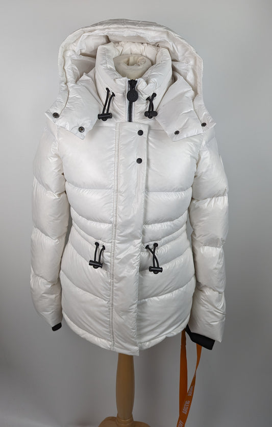 ARCTIC ARMY Women's London Short Puffer Jacket - White