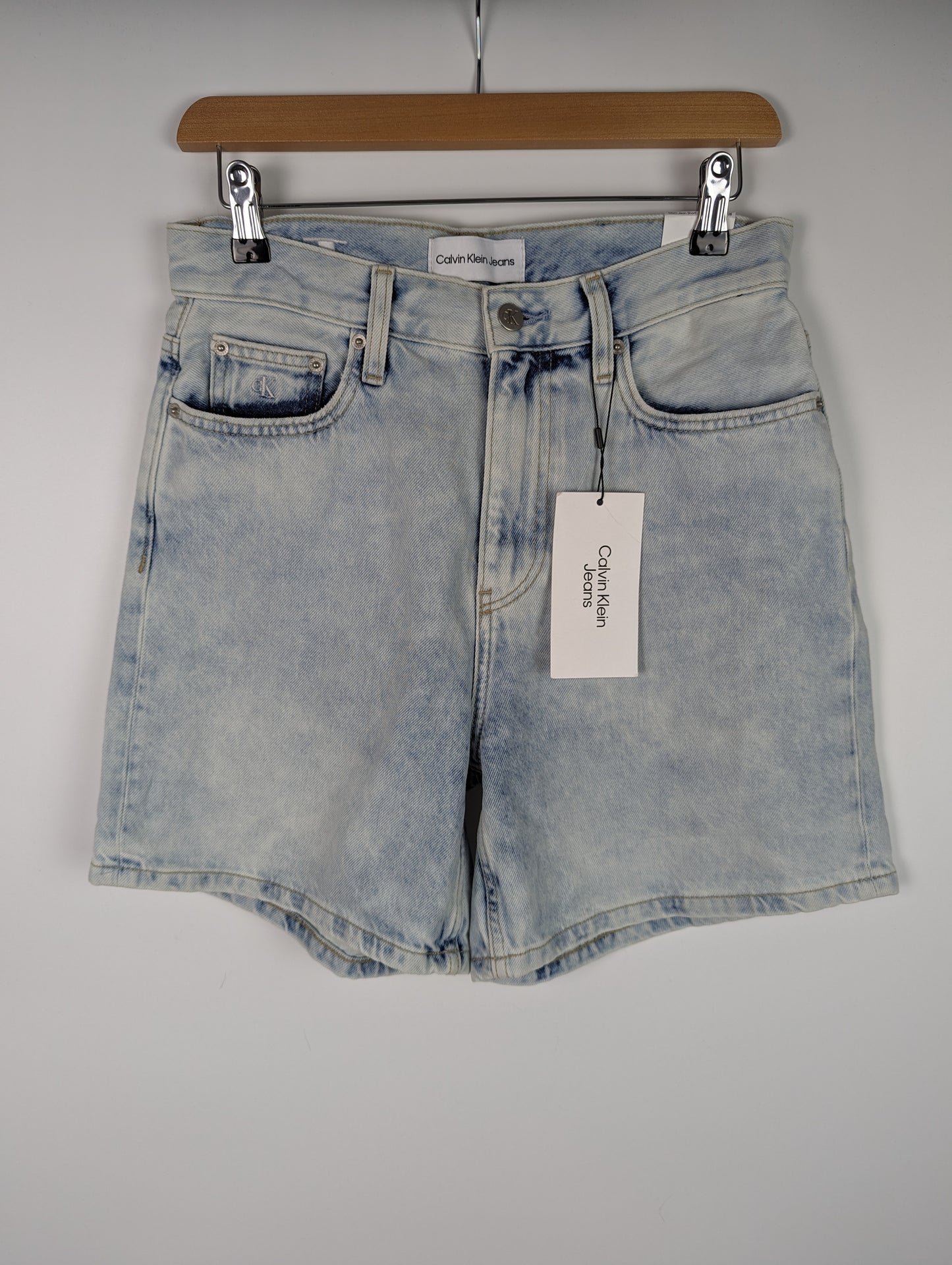 CALVIN KLEIN JEANS Mom Jean Shorts - Light Denim