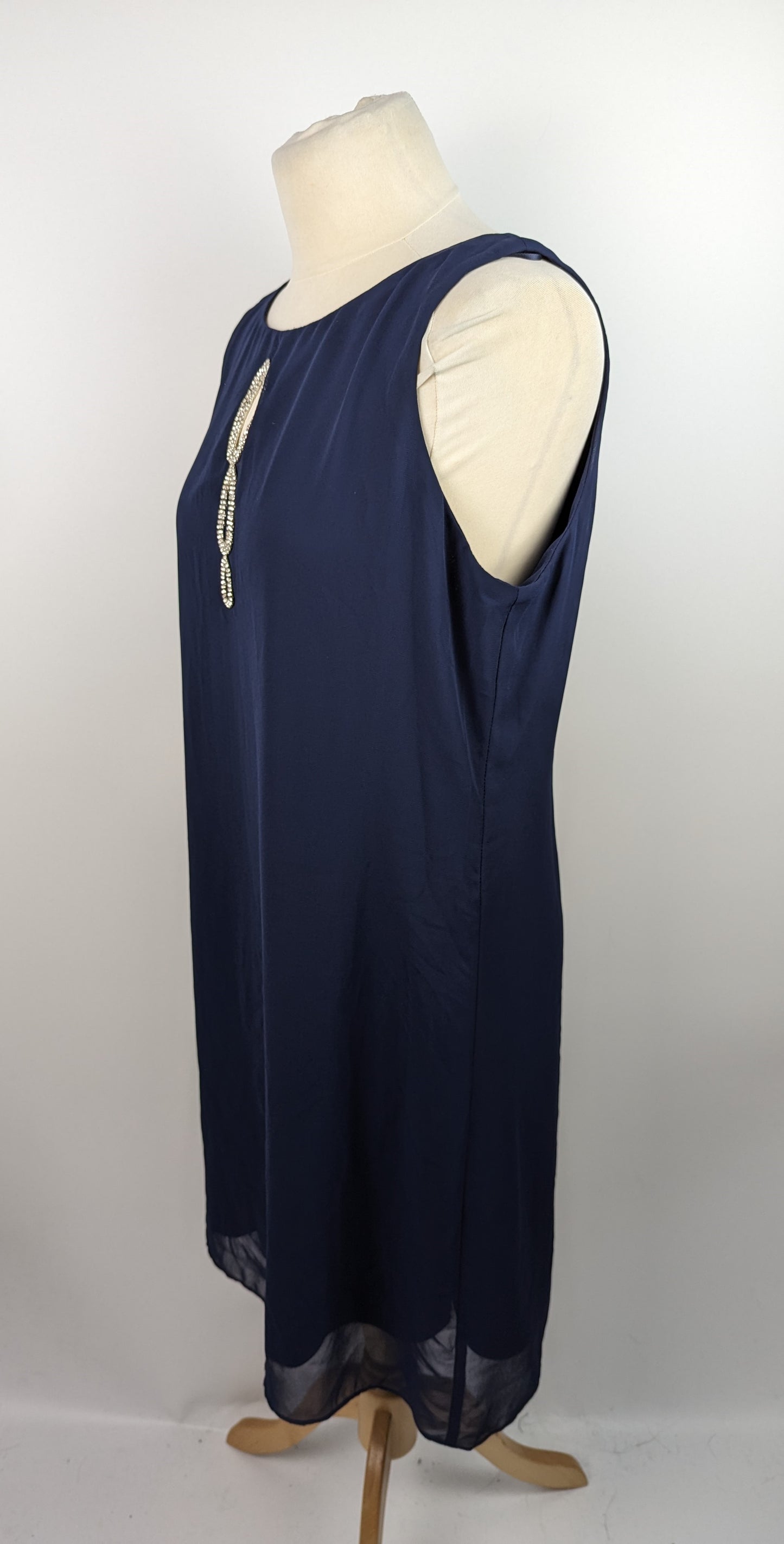 GINA BACCONI Laura Chiffon Beaded Neck Dress - Blue