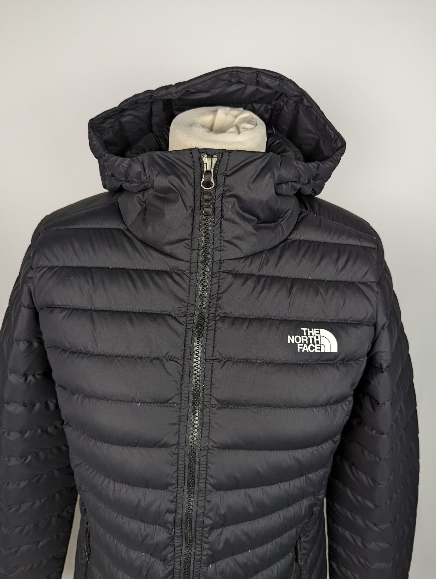 THE NORTH FACE Womens Stretch Down Puffer Jacket - Black