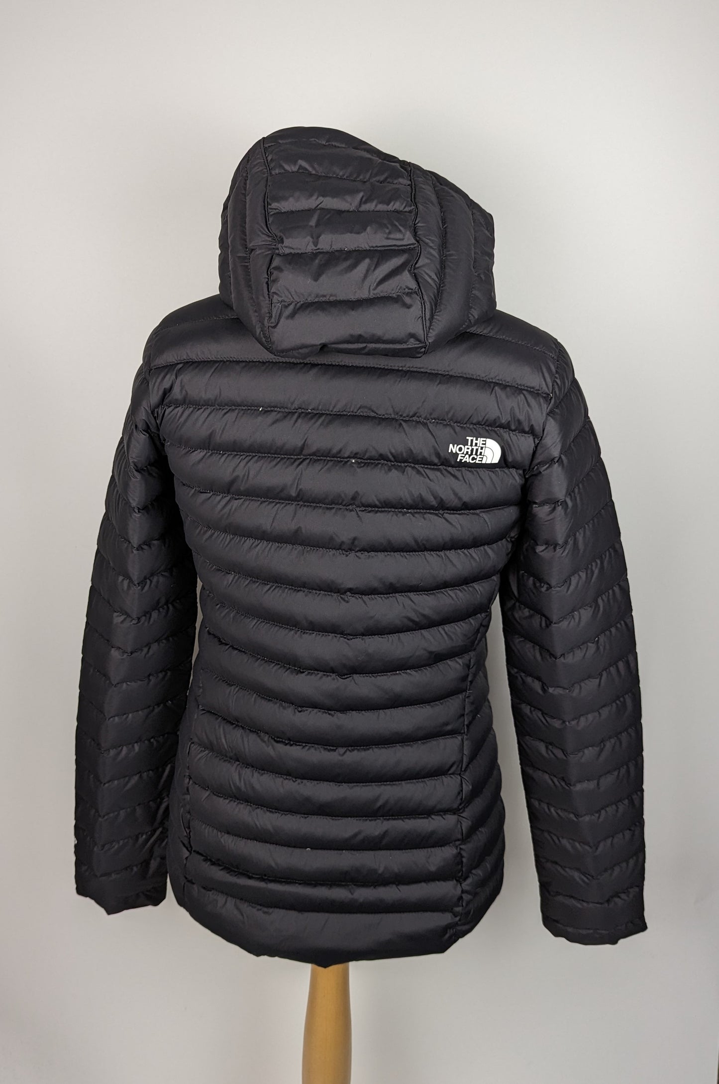 THE NORTH FACE Womens Stretch Down Puffer Jacket - Black