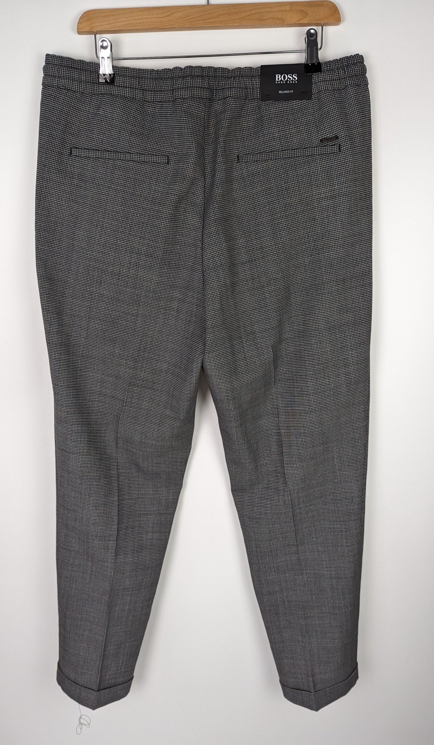 HUGO BOSS Mens Kirio-Pleats-D Trousers - Black / Grey