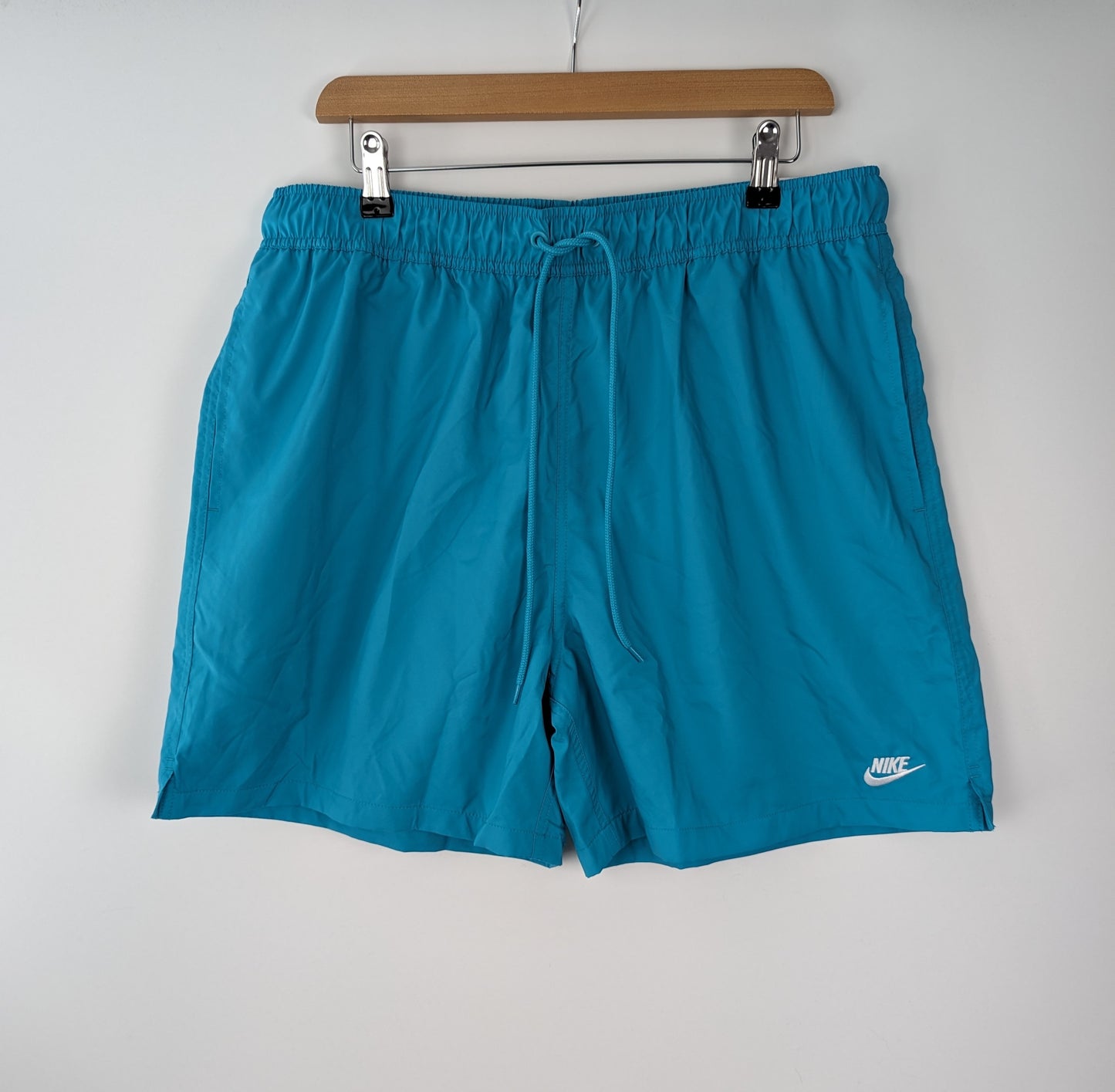 Nike Sportswear Essentials Men's Woven Flow Shorts - Blue