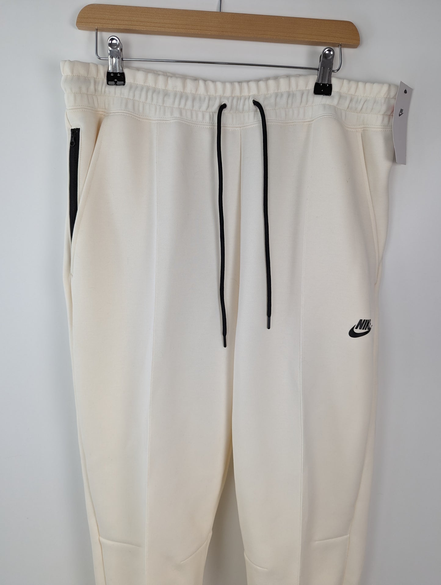 Nike Sportswear Tech Fleece Women's Mid-Rise Joggers - Ivory