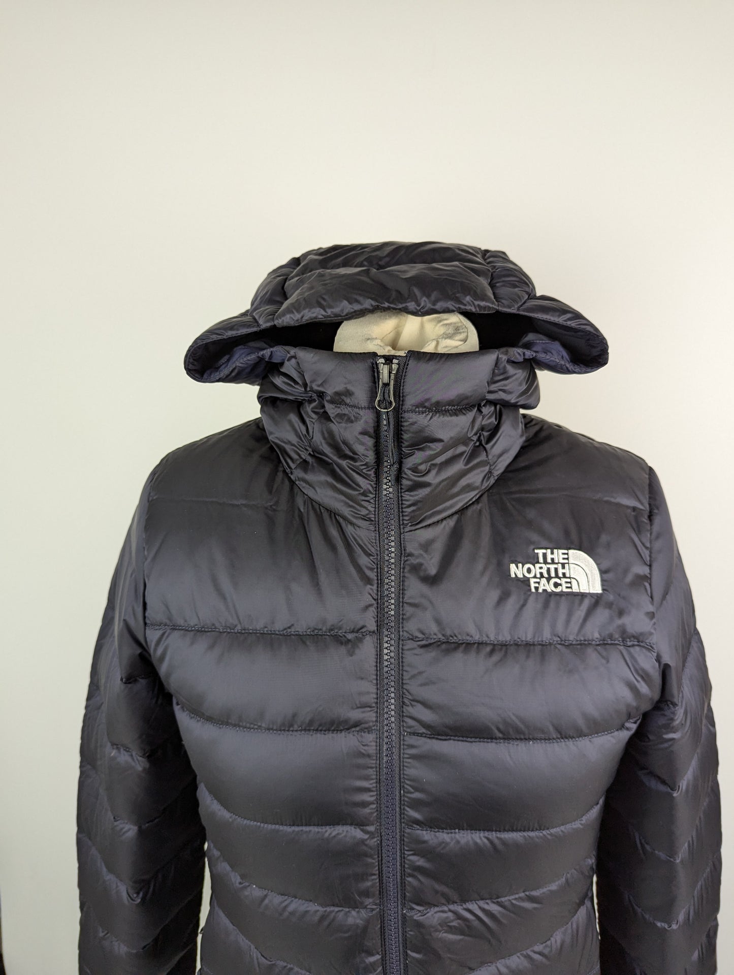 THE NORTH FACE Women's Aconcagua Hooded Down Jacket - Dark Blue