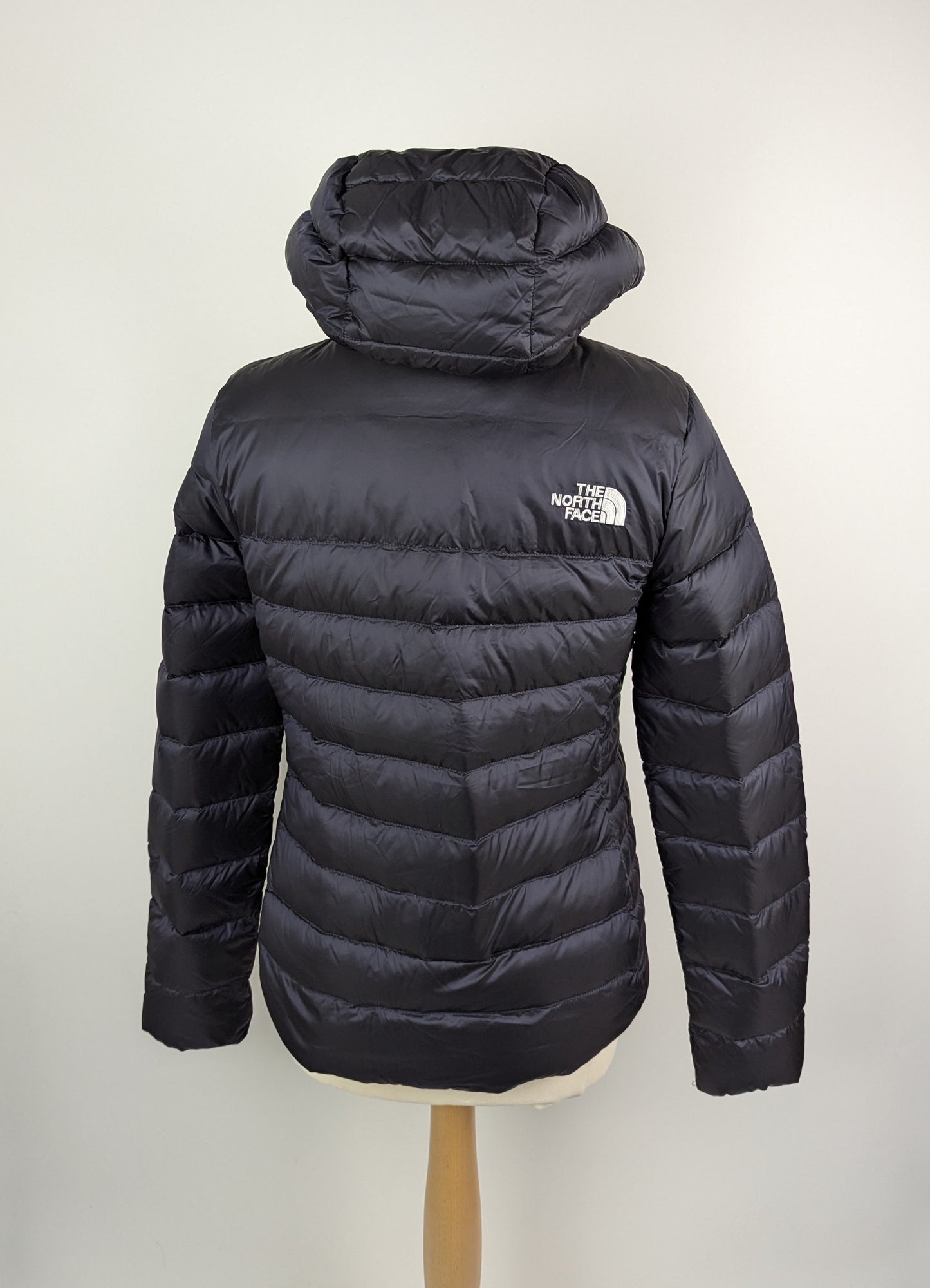 THE NORTH FACE Women's Aconcagua Hooded Down Jacket - Dark Blue