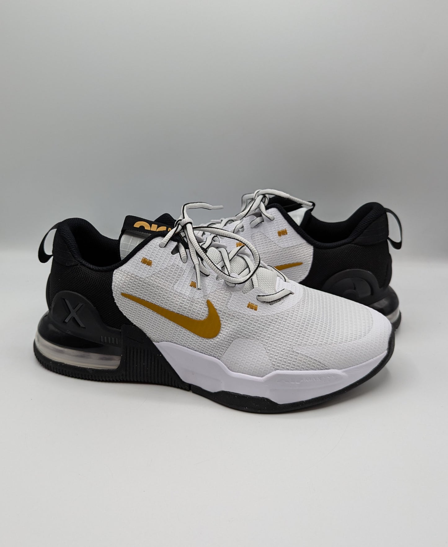 Nike Air Max Alpha Trainer 5 Men's Training Shoes - White / Gold