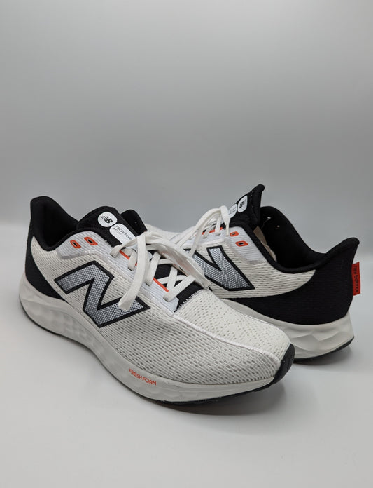 NEW BALANCE Fresh Foam Arishi v4 - 'White Black Neo Flame'