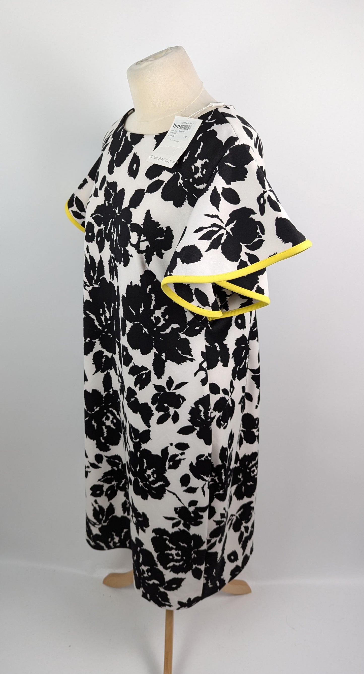 Gina Bacconi Range Floral Dress- Black / White