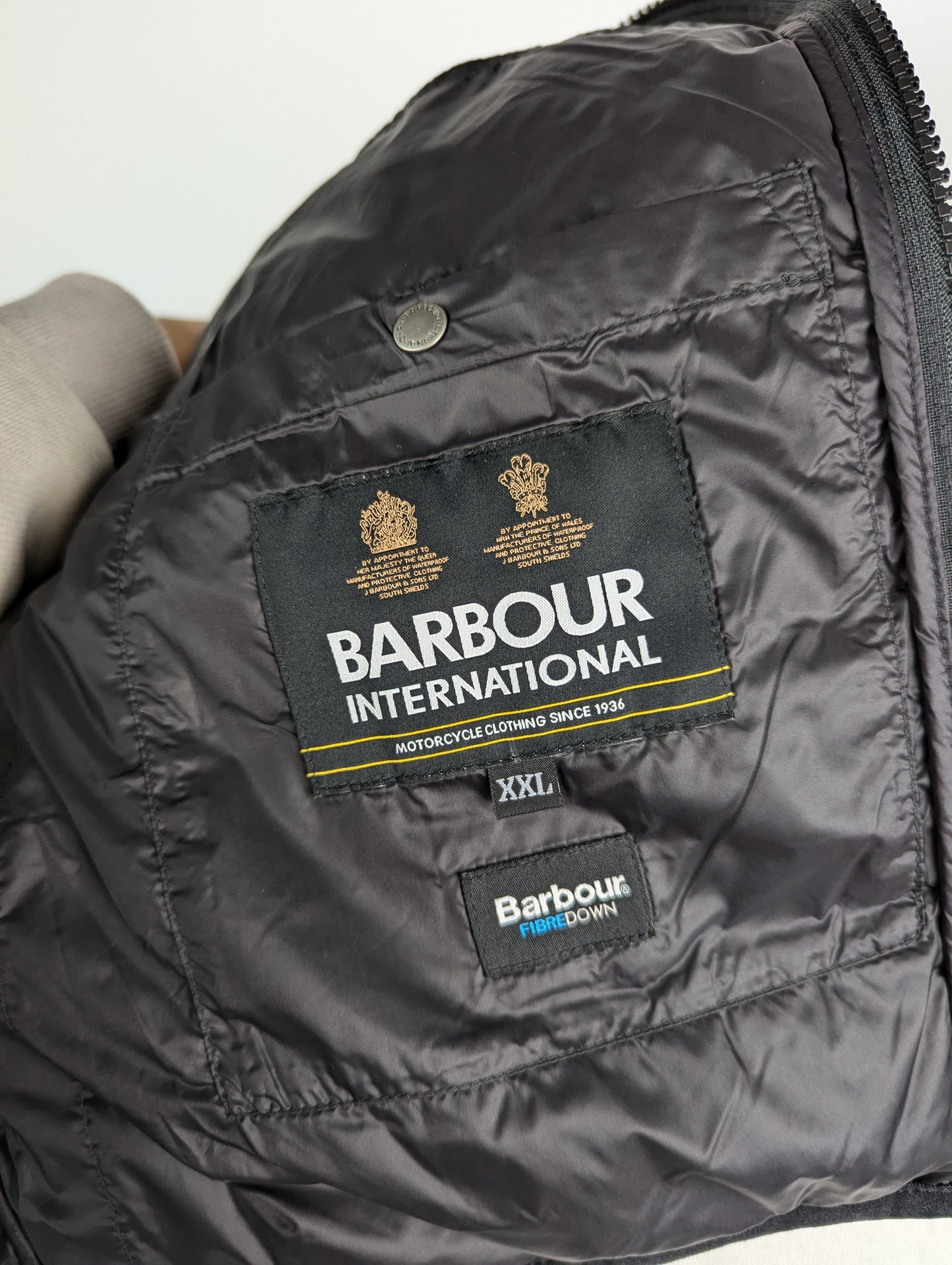 BARBOUR INTERNATIONAL Mens Tourer Reed Quilted Jacket - Black