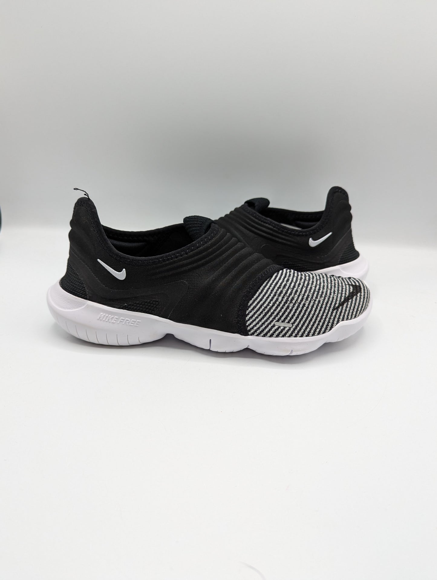 Nike Womens Free RN Flyknit 3.0 Shoes - Black/Grey